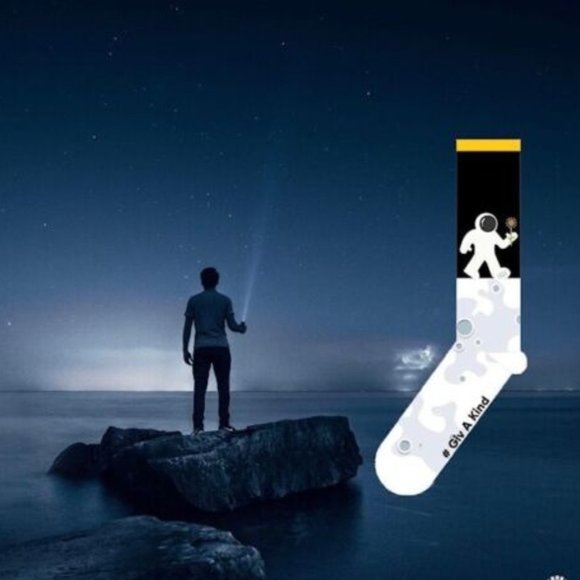 Organic Cotton, Brand New, crew socks, Astronaut design, unisex, size 7-13 - Picture 3 of 13